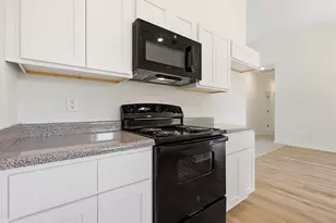 113 N King St, Hubert, NC 28539 - Photo 13