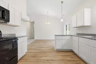 113 N King St, Hubert, NC 28539 - Photo 17