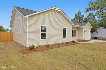 113 N King Street, Hubert, NC 28539 - Photo 5