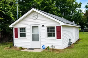 108 Munn St, Rocky Mount, NC 27803 - Photo 1