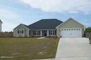 803 Canvas Ct, Swansboro, NC 28584 - Photo 1