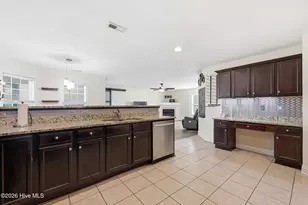 803 Canvas Ct, Swansboro, NC 28584 - Photo 5