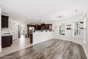 803 Canvas Ct, Swansboro, NC 28584 - Photo 15
