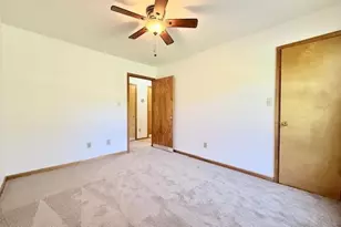 1215 Willow Springs Dr W, Richlands, NC 28574 - Photo 19