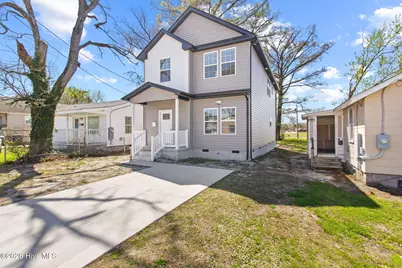 305 W Cypress Street, Elizabeth City, NC 27909 - Photo 3