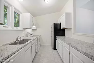 118 Fletcher Place, Greenville, NC 27858 - Photo 7