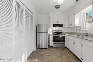 1166 E New Hope Rd, Goldsboro, NC 27534 - Photo 5