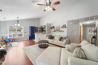 183 Bridlewood Drive, Jacksonville, NC 28540 - Photo 9
