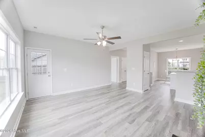 507 New Hanover Trail, Jacksonville, NC 28546 - Photo 11