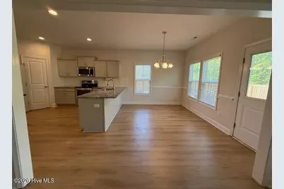 400 Bulrush Court, Jacksonville, NC 28540 - Photo 7