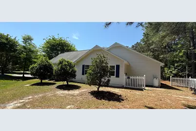 605 Windsong N, Swansboro, NC 28584 - Photo 1
