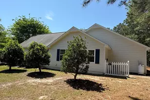 605 Windsong N, Swansboro, NC 28584 - Photo 1