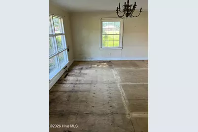 311 W Williamson Street, Whiteville, NC 28472 - Photo 5