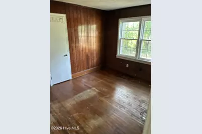 311 W Williamson Street, Whiteville, NC 28472 - Photo 3