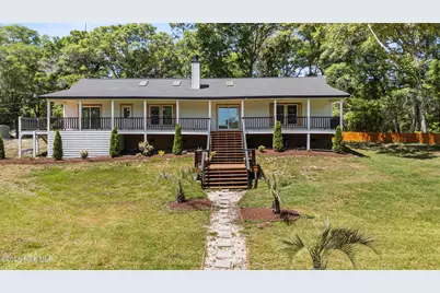 3126 Tradewinds Avenue SW, Supply, NC 28462 - Photo 1