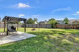 527 Raintree Rd, Jacksonville, NC 28540 - Photo 27