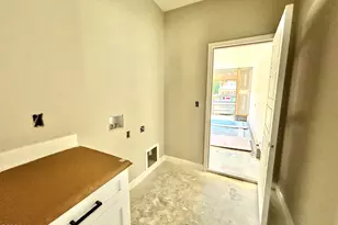 3731 Chatsworth Dr, La Grange, NC 28551 - Photo 3