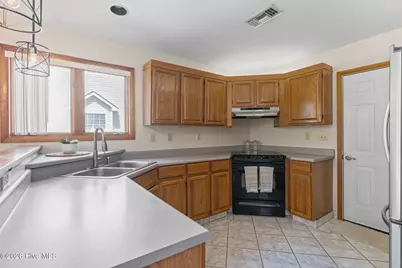 4313 Charthouse Drive, Wilmington, NC 28405 - Photo 5