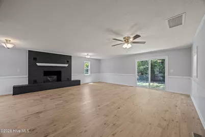 202 Stratford Road, Havelock, NC 28532 - Photo 11