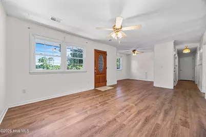 514 Cathay Road, Wilmington, NC 28412 - Photo 5