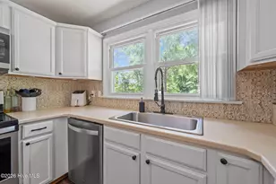 905 Winchester Rd, Jacksonville, NC 28546 - Photo 27