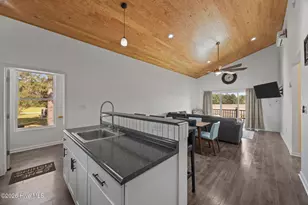 425 Griggs Rd, Vandemere, NC 28587 - Photo 11