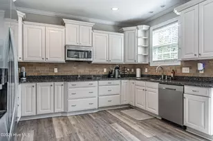 28 Victoria Dr, Whispering Pines, NC 28327 - Photo 5