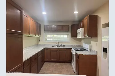 950 Perrytown Road, New Bern, NC 28562 - Photo 3