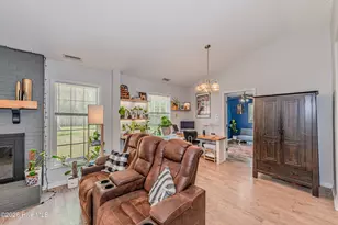 247 Bayberry Ct, Jacksonville, NC 28540 - Photo 7
