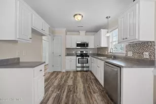 3200 Pacolet Dr, Greenville, NC 27834 - Photo 17