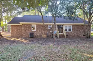 557 Circle Dr, Greenville, NC 27858 - Photo 7