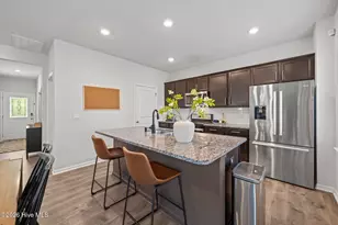 1009 Chiles Dr, New Bern, NC 28562 - Photo 11