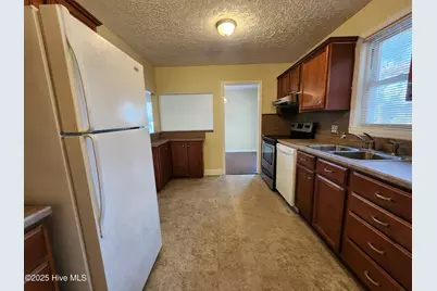 395 Maple Street, Jacksonville, NC 28540 - Photo 7
