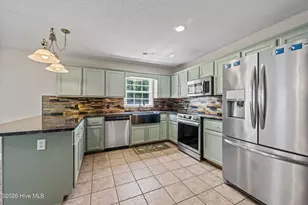 106 Secretariat Dr, Havelock, NC 28532 - Photo 3