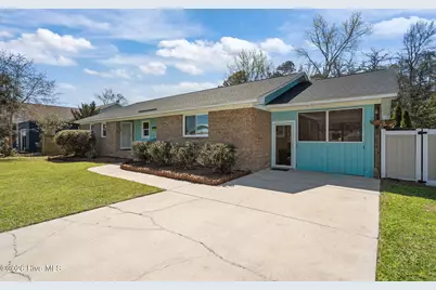 513 Hamlet Avenue, Carolina Beach, NC 28428 - Photo 39