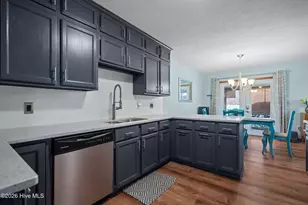 513 Hamlet Ave, Carolina Beach, NC 28428 - Photo 17