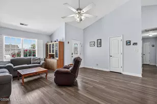 142 Rosemary Ave, Hubert, NC 28539 - Photo 7