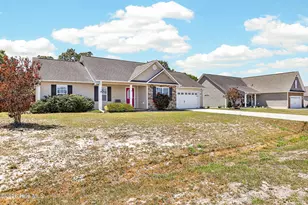 142 Rosemary Ave, Hubert, NC 28539 - Photo 3