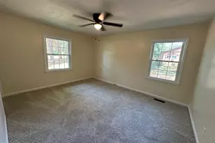 1300 W Church St, Laurinburg, NC 28352 - Photo 9