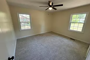1300 W Church St, Laurinburg, NC 28352 - Photo 7