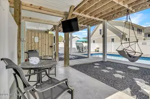 804 E Oak Island Dr, Oak Island, NC 28465 - Photo 47