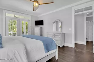 804 E Oak Island Dr, Oak Island, NC 28465 - Photo 27