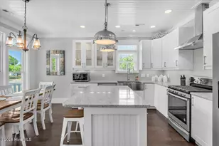 804 E Oak Island Dr, Oak Island, NC 28465 - Photo 17
