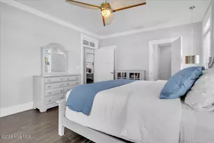 804 E Oak Island Dr, Oak Island, NC 28465 - Photo 29