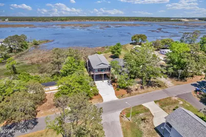 7202 E Yacht Drive, Oak Island, NC 28465 - Photo 3