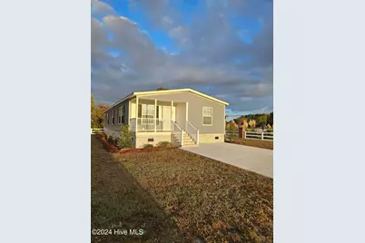 864 Yaupon Drive SW, Calabash, NC 28467 - Photo 1