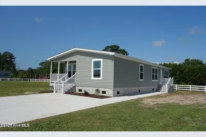 880 Yaupon Drive SW, Calabash, NC 28467 - Photo 1