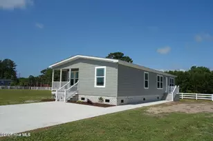 880 Yaupon Dr SW, Calabash, NC 28467 - Photo 1
