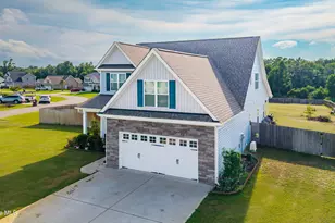 422 Darel St, Rocky Point, NC 28457 - Photo 9