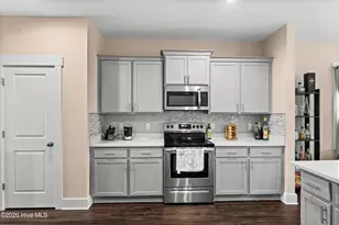 422 Darel St, Rocky Point, NC 28457 - Photo 17